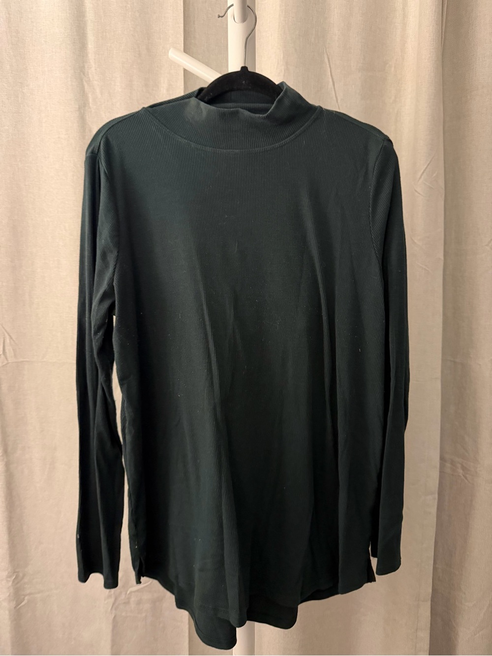 Wonderly Ribbed Mock Neck Top in Deep Green